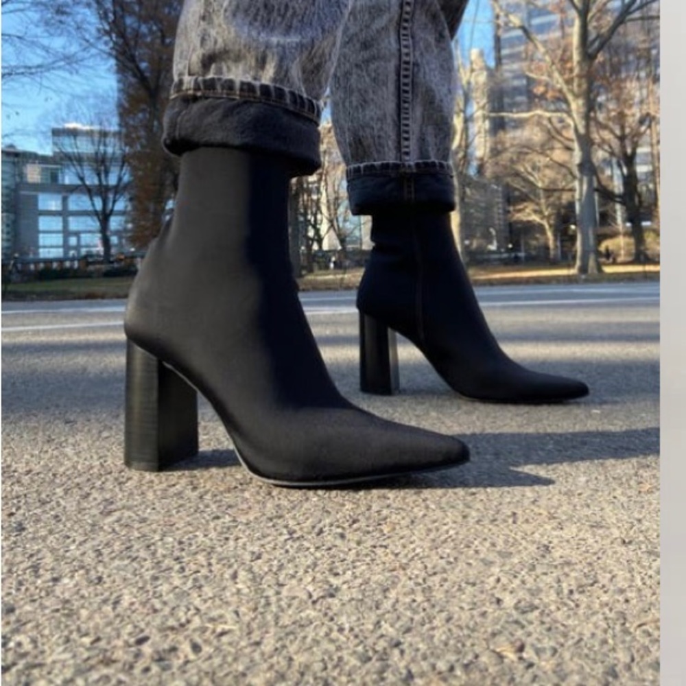 Jeffrey Campbell Bootie Raven